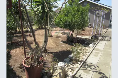 16592 Valencia, Fontana, CA 92335 - Photo 50