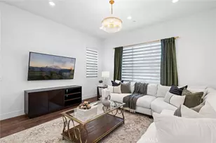305 Novel, Irvine, CA 92618 - Photo 6