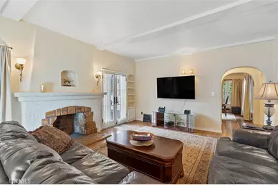 2805 W Bella Court, Anaheim, CA 92804 - Photo 14