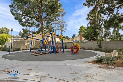 14892 Braeburn, Tustin, CA 92780 - Photo 48