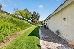 27706 Calle Valdes, Mission Viejo, CA 92692 - Photo 28