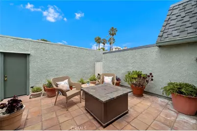 8278 Artista Drive, Huntington Beach, CA 92646 - Photo 24