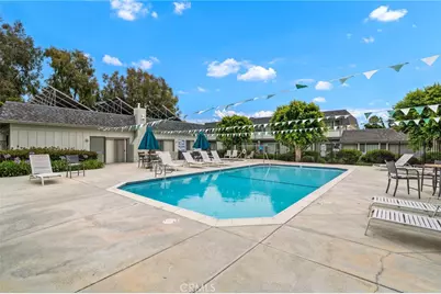 8278 Artista Drive, Huntington Beach, CA 92646 - Photo 32