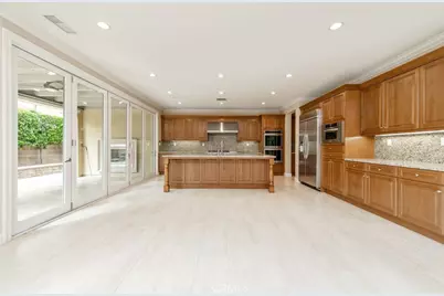 55 Hazelton, Irvine, CA 92620 - Photo 6