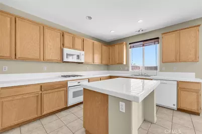 11926 Forest Park, Victorville, CA 92392 - Photo 14