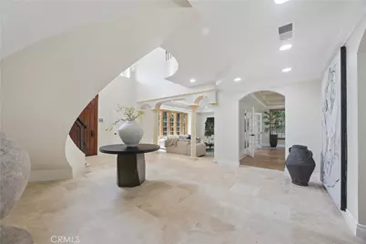 341 N June, Los Angeles, CA 90004 - Photo 16