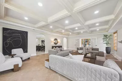 341 N June, Los Angeles, CA 90004 - Photo 12