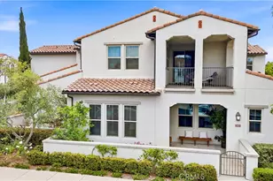 102 Trailblaze, Irvine, CA 92618 - Photo 2