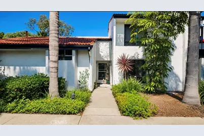 215 Wichita Avenue #409, Huntington Beach, CA 92648 - Photo 2
