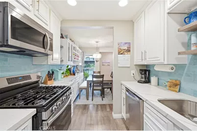 215 Wichita Avenue #409, Huntington Beach, CA 92648 - Photo 12