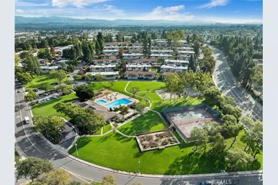 22196 Caminito Zaragoza, Laguna Hills, CA 92653 - Photo 46