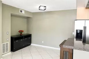 27236 Luther Dr, Canyon Country, CA 91351 - Photo 6