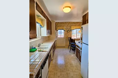 647 S Bruce, Anaheim, CA 92804 - Photo 6