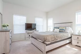 7 Medici Aisle, Irvine, CA 92606 - Photo 18