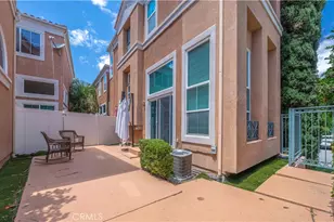 7 Medici Aisle, Irvine, CA 92606 - Photo 32