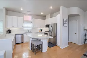 7 Medici Aisle, Irvine, CA 92606 - Photo 2