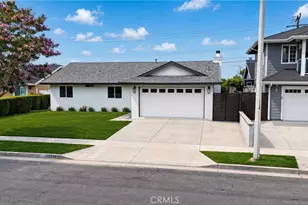 19611 Trident, Huntington Beach, CA 92646 - Photo 2