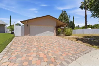 20853 Laurent Street, Chatsworth, CA 91311 - Photo 2