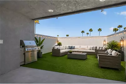 2212 W Oceanfront, Newport Beach, CA 92663 - Photo 26