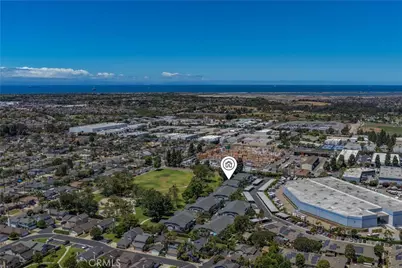 18292 Parkview, Huntington Beach, CA 92648 - Photo 2