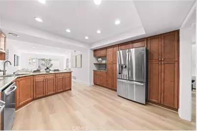 4181 Sandburg Way, Irvine, CA 92612 - Photo 20
