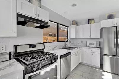 13915 Spring Valley Pkwy, Victorville, CA 92395 - Photo 22