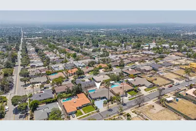 3860 Valley Lights Drive, Pasadena, CA 91107 - Photo 48