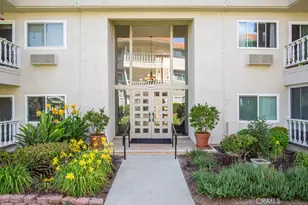 2400 Via Mariposa, Laguna Woods, CA 92637 - Photo 2