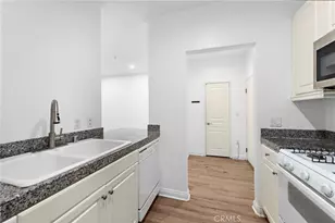 3131 Watermarke, Irvine, CA 92612 - Photo 8