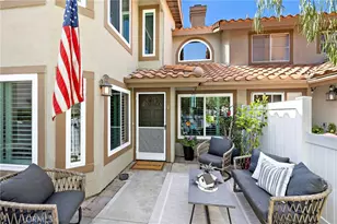 6 Vista Cielo, Rancho Santa Margarita, CA 92688 - Photo 2