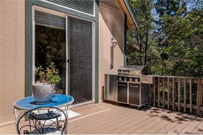 27347 Maplewood, Blue Jay, CA 92317 - Photo 14