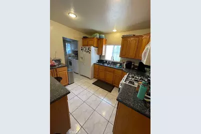 326 E Bishop, Santa Ana, CA 92701 - Photo 8
