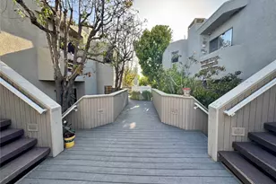 12476 Montecito Rd, Seal Beach, CA 90740 - Photo 2