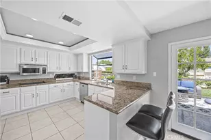 28761 Hedgerow, Mission Viejo, CA 92692 - Photo 8