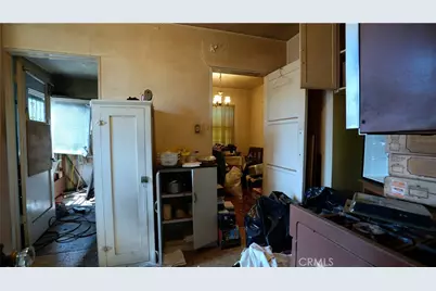 10504 S Manhattan, Los Angeles, CA 90047 - Photo 10
