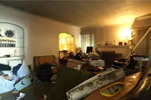 10504 S Manhattan, Los Angeles, CA 90047 - Photo 18