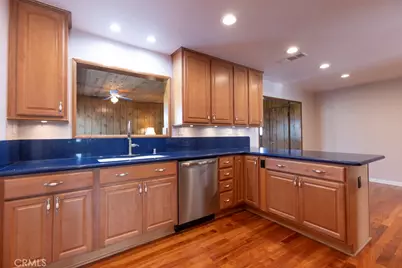 16542 Fountain, Huntington Beach, CA 92647 - Photo 6