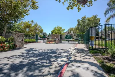 2528 -D N Tustin, Santa Ana, CA 92705 - Photo 36