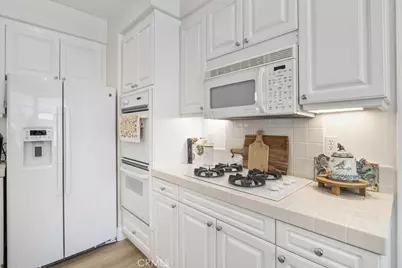 21351 Mazatlan, Mission Viejo, CA 92692 - Photo 12