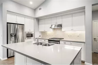 188 Bishop Landing, Irvine, CA 92620 - Photo 14