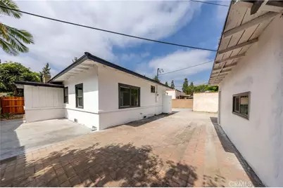 329 W Whiting Avenue, Fullerton, CA 92832 - Photo 20