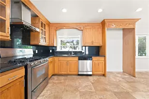 10249 Lemona Ave, Mission Hills (San Fernando), CA 91345 - Photo 8