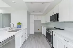 83 Huntington, Irvine, CA 92620 - Photo 10
