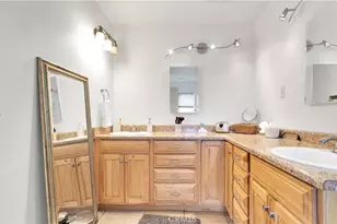 16192 Molino, Victorville, CA 92395 - Photo 20
