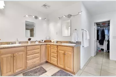 16192 Molino, Victorville, CA 92395 - Photo 22