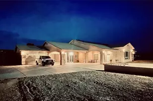16192 Molino, Victorville, CA 92395 - Photo 6