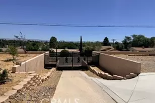 16192 Molino, Victorville, CA 92395 - Photo 4