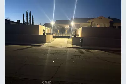 16192 Molino, Victorville, CA 92395 - Photo 2
