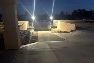 16192 Molino, Victorville, CA 92395 - Photo 6