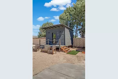 7592 Redwood Avenue, Hesperia, CA 92345 - Photo 58